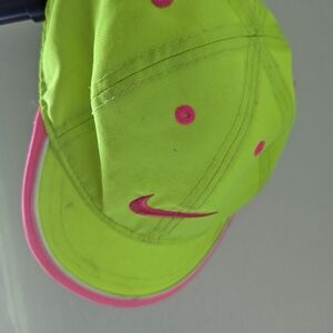 Toddler Nike sports hat! Neon
